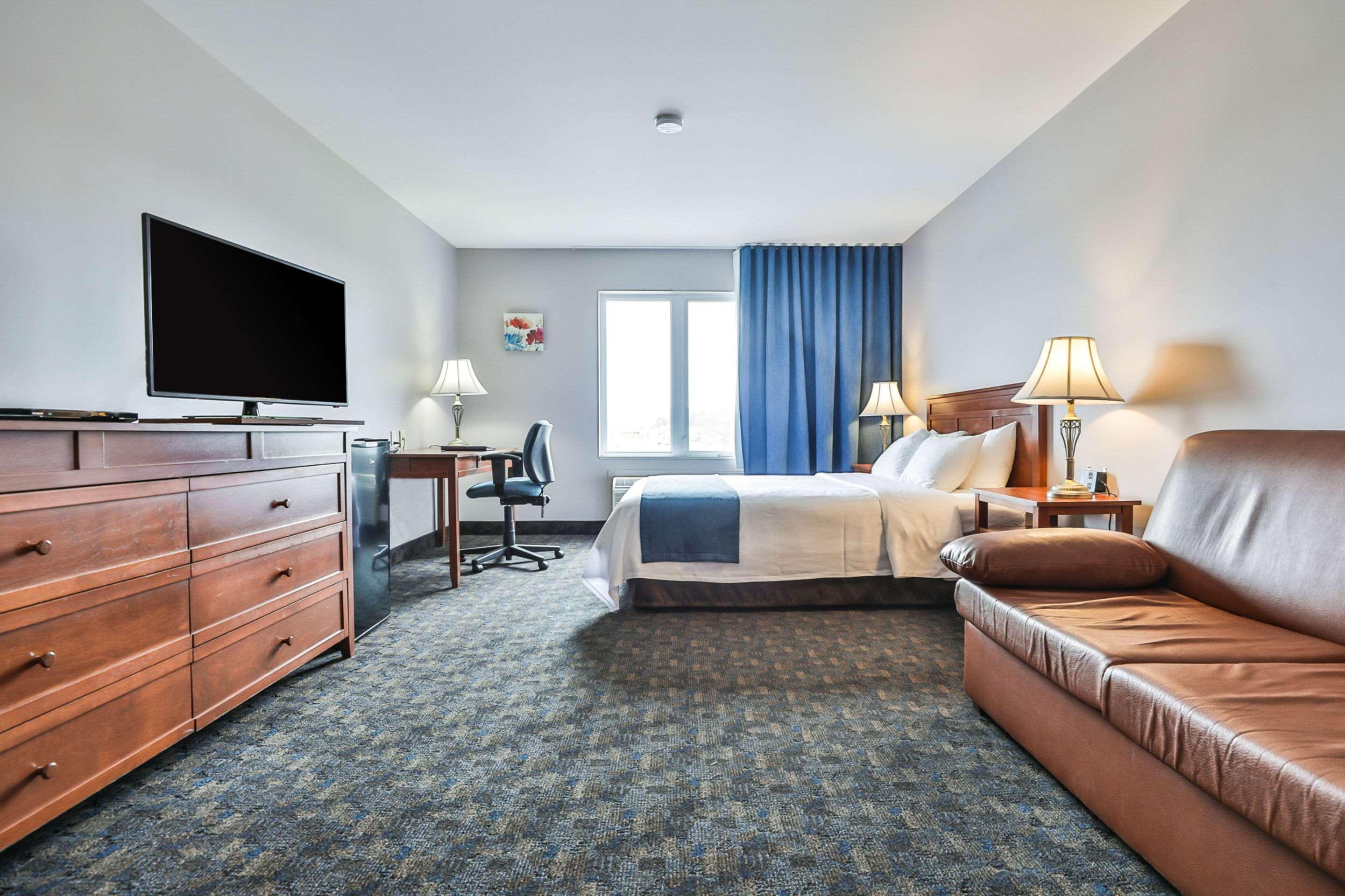 Comfort Inn & Suites Saint-Jerome Exterior photo