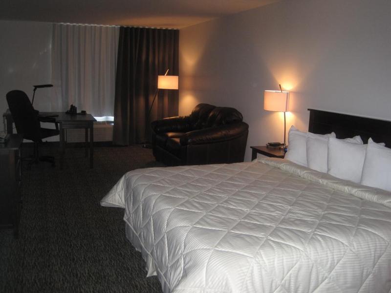 Comfort Inn & Suites Saint-Jerome Exterior photo