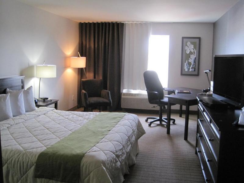 Comfort Inn & Suites Saint-Jerome Exterior photo